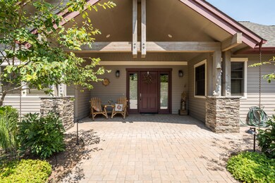 20488 Steamboat, Bend, OR 97702 - photo 2