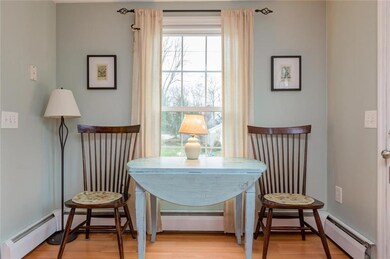 Kitchen breakfast nook.