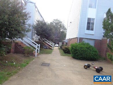 1904 Inglewood Dr unit E, Charlottesville, VA 22901 - photo 4