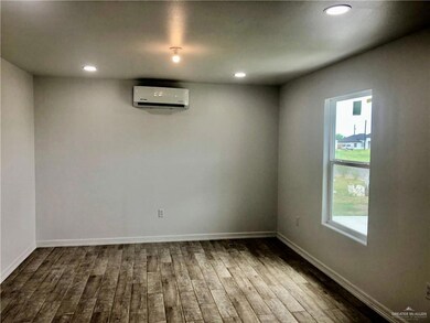 813 Canela Dr, Alamo, TX 78516 - photo 6