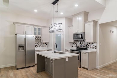 909 W Sycamore Ave, Alton, TX 78573 - photo 3