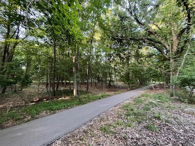 6761 Burton St SE, Grand Rapids, MI 49546 - photo 4