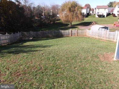 6830 Littlewood Ct, Sykesville, MD 21784 - photo 6