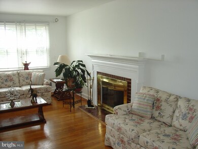 2112 Gaither St, Temple Hills, MD 20748 - photo 4