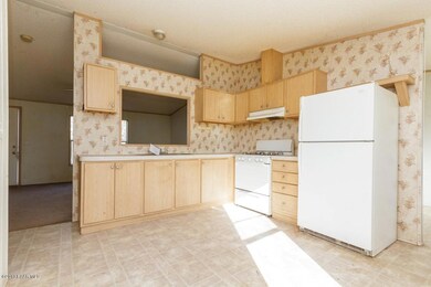 25375 N Stump Rd, Paulden, AZ 86334 - photo 6
