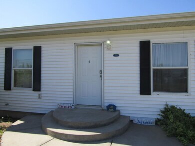 705 E 4th St, Hugoton, KS 67951 - photo 3