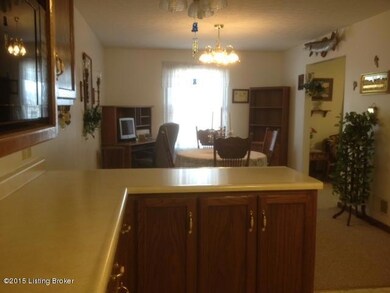 225 Whitfield Dining Area