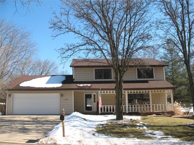 2016 Greenbrier Dr, Collinsville, IL 62234 - photo 2