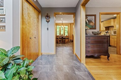 112 Spring St, Hopkinton, MA 01748 - photo 3