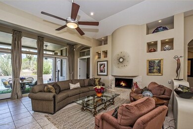 006_Living Room