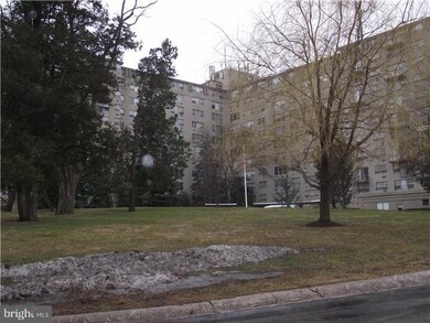 Radnor House unit 505, Bryn Mawr, PA 19010 - photo 2