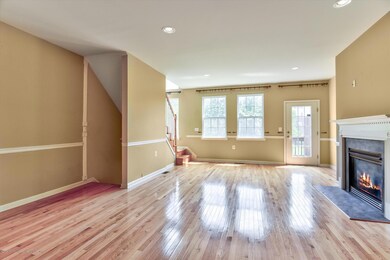 03-Living Room