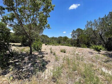 2611 Creekview Dr, Granbury, TX 76048 - photo 2