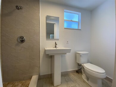 1 full bathroom