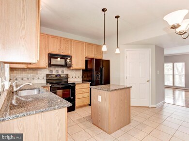 12478 Selkirk Cir, Bristow, VA 20136 - photo 7