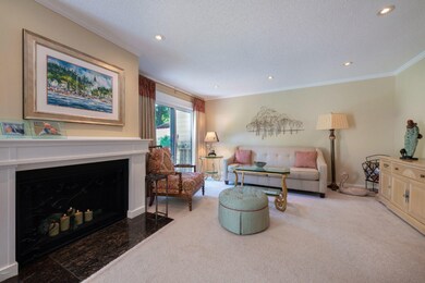 2438WcollierAveSE-14