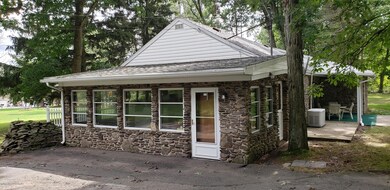 1326 Gravel Pond Rd, Clarks Summit, PA 18411 - photo 2