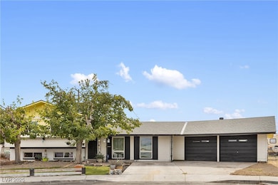 300 Duke Cir, Las Vegas, NV 89107 - photo 3