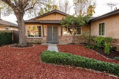 13539 Phillippi Ave, Sylmar, CA 91342 - photo 4