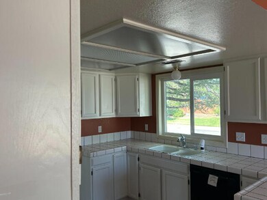 2211 Sageway Dr, Redding, CA 96003 - photo 5