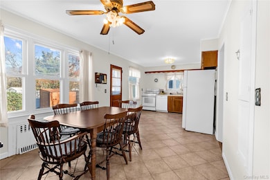 27 Simon St, Babylon, NY 11702 - photo 5