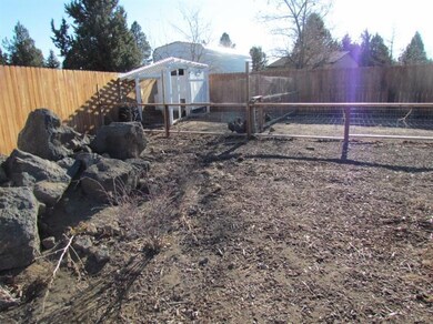 61540 Camelot Place, Bend, OR 97702 - photo 5