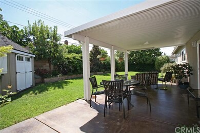 Indoor/Outdoor living at its finest!
