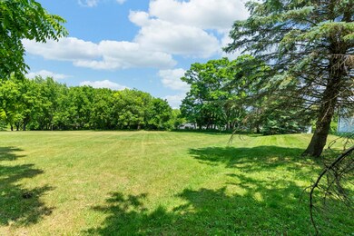 411 Flint St, Mineral Point, WI 53565 - photo 2