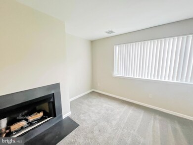 104 Falcon Ridge Way N unit 10/4, Hamburg, NJ 07419 - photo 7