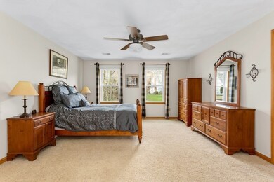 28 Jackson Cir, Franklin, MA 02038 - photo 5