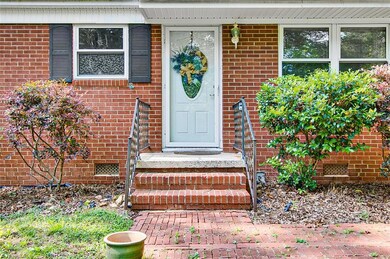 540 Hawthorne Dr, Asheboro, NC 27205 - photo 2