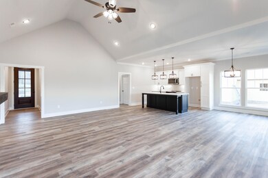 668 Elm St-3