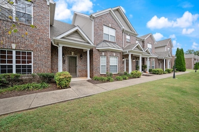 220 Rowlette Cir, Murfreesboro, TN 37127 - photo 2