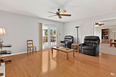 305 Partridge Ct, Algonquin, IL 60102 - photo 2