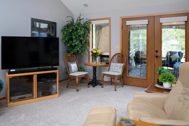 57797 Lassen Ln unit 18, Sunriver, OR 97707 - photo 2