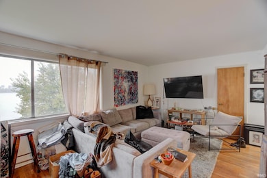 317 W Water St, Newburgh, IN 47630 - photo 6