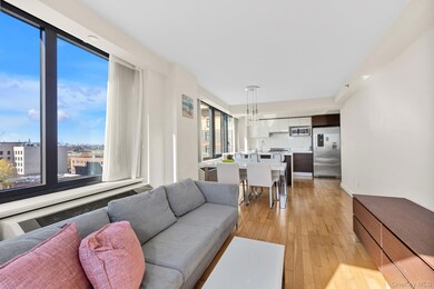 39-16 Prince St unit 8E, Flushing, NY 11354 - photo 4