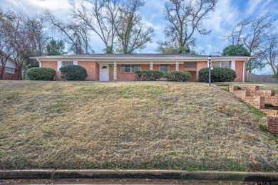 807 Rhodes Dr, Tyler, TX 75701 - photo 2