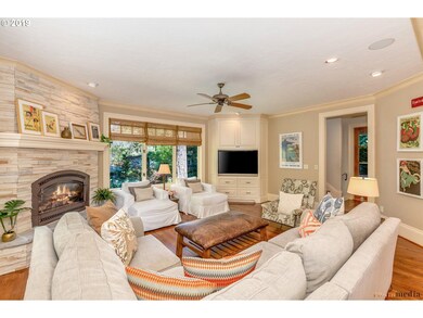 2575 Summit Dr, Lake Oswego, OR 97034 - photo 7