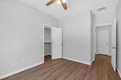 11135 Willow St, Cleveland, TX 77328 - photo 5