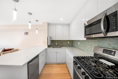 301 Cathedral Pkwy unit 3M, New York, NY 10026 - photo 4