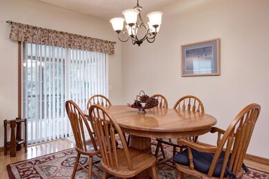 7 Dining Area