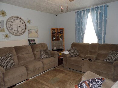 314 N Orchard St, Logan, OH 43138 - photo 2