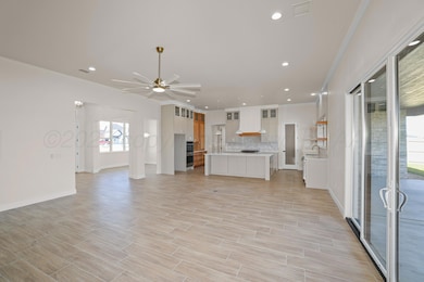 9921 Barton Springs Dr, Amarillo, TX 79119 - photo 7