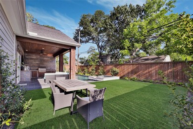 1733 Saxon Dr, Houston, TX 77018 - photo 4