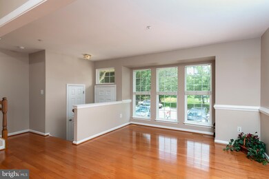 8706 Pine Meadows Dr, Odenton, MD 21113 - photo 2