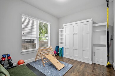 1st floor bedroom, big enough for many different configurations.