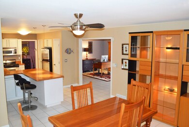 336 N Batavia Ave, Batavia, IL 60510 - photo 3