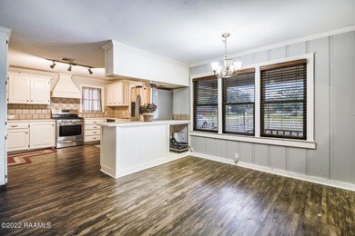 140 Jaunita St-4