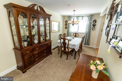 1051 Tremont Dr, Glenolden, PA 19036 - photo 7